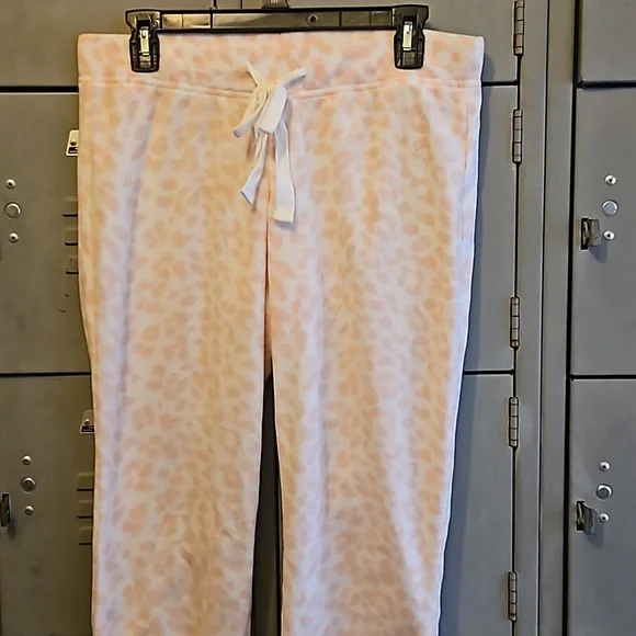 Old navy animal print sleep lounge pajama pants size small - Picture 1 of 6